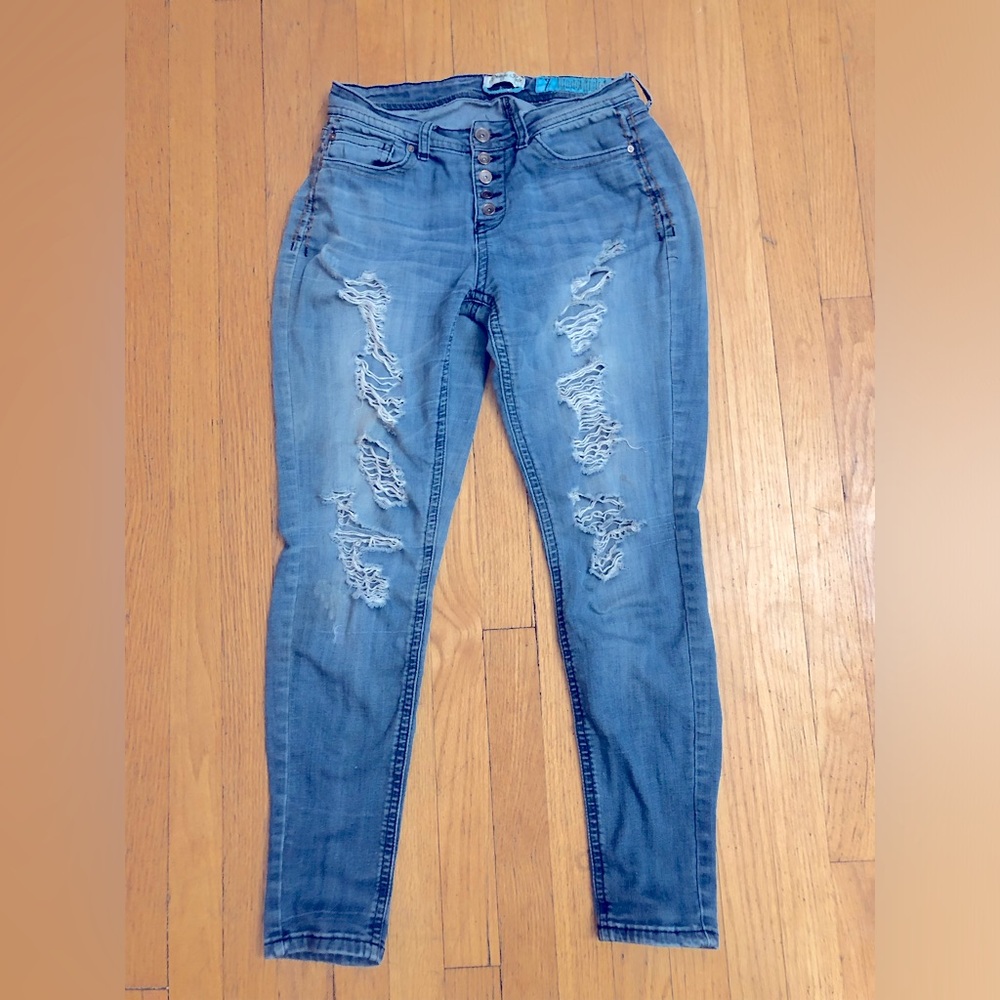 Indigo Rein distressed women jeans size 7